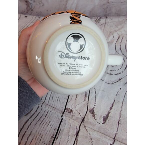 Disney's Winnie the Pooh Tigger Boing Coffee Mug Cup Disney Store 3D Embossed - Picture 6 of 6